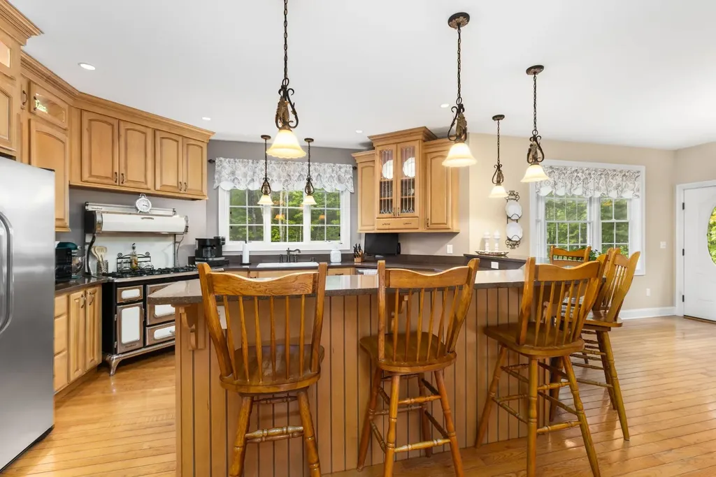 6 Shawns Way Somersworth NH 03878