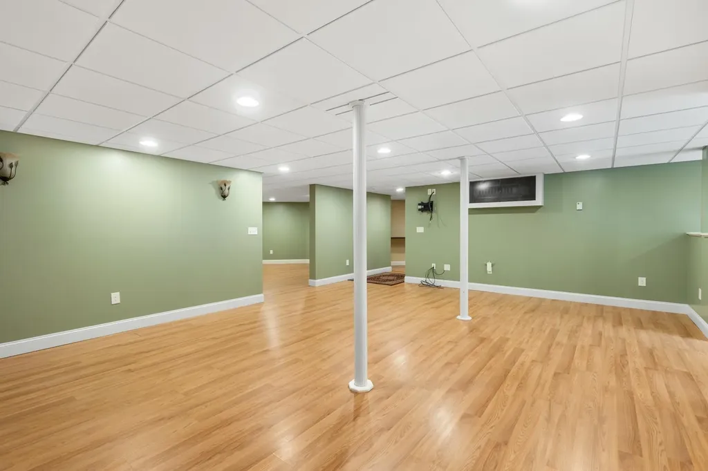 6 Shawns Way Somersworth NH 03878