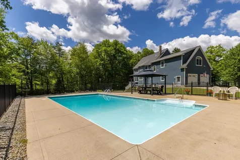6 Shawns Way Somersworth NH 03878