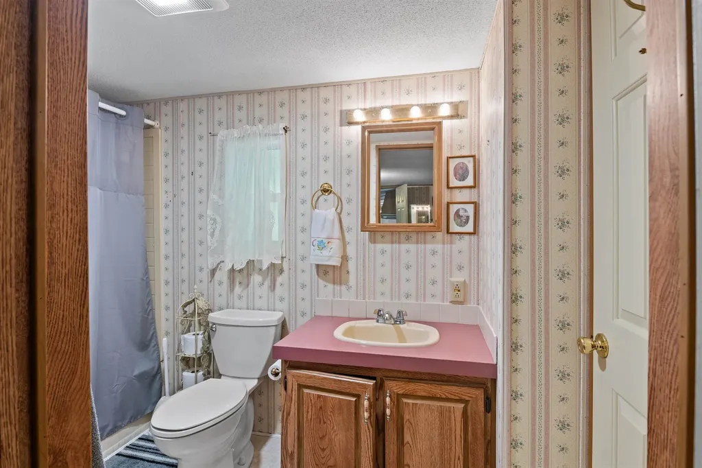105 Eagle Ledge Loop Conway NH 03813