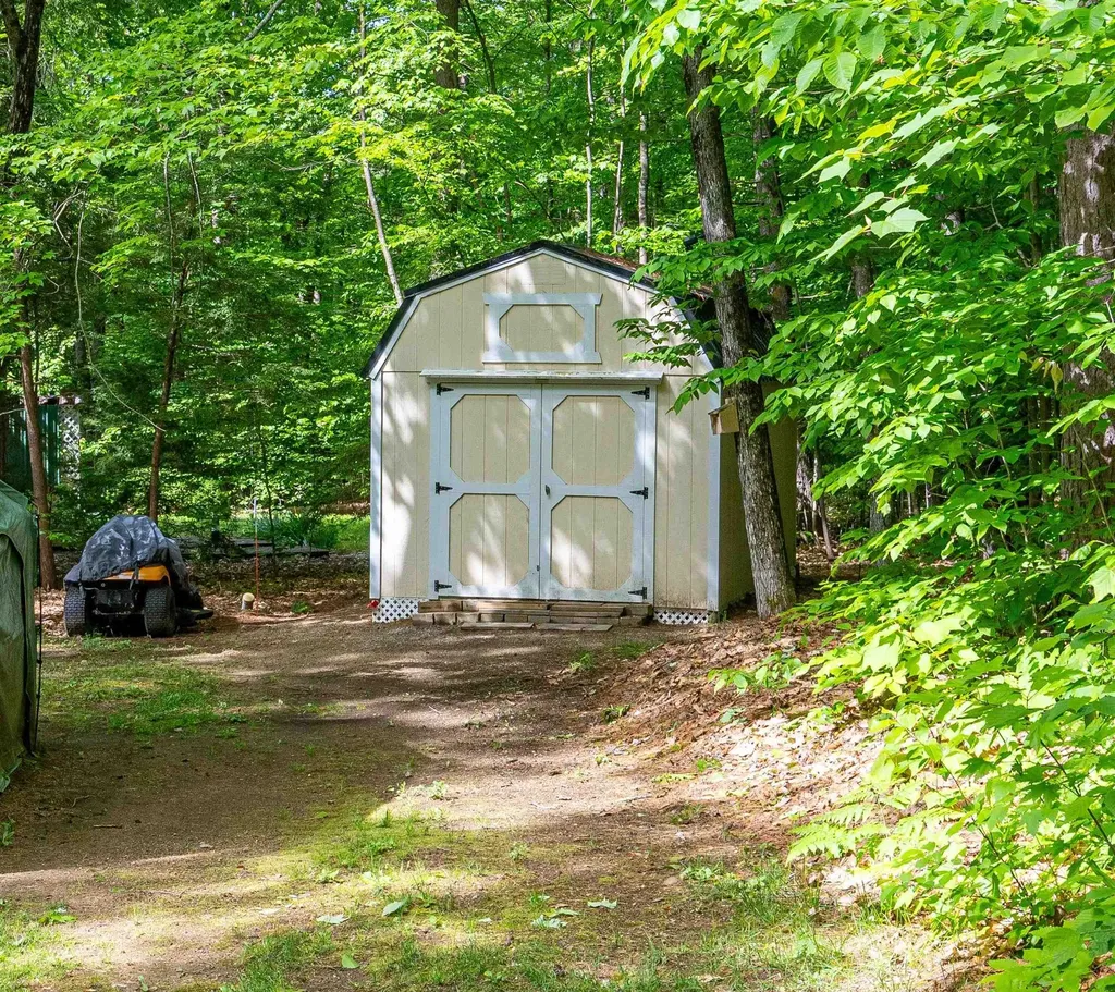 105 Eagle Ledge Loop Conway NH 03813