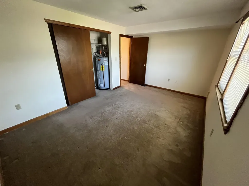 2 Roedean Drive Nashua NH 03063