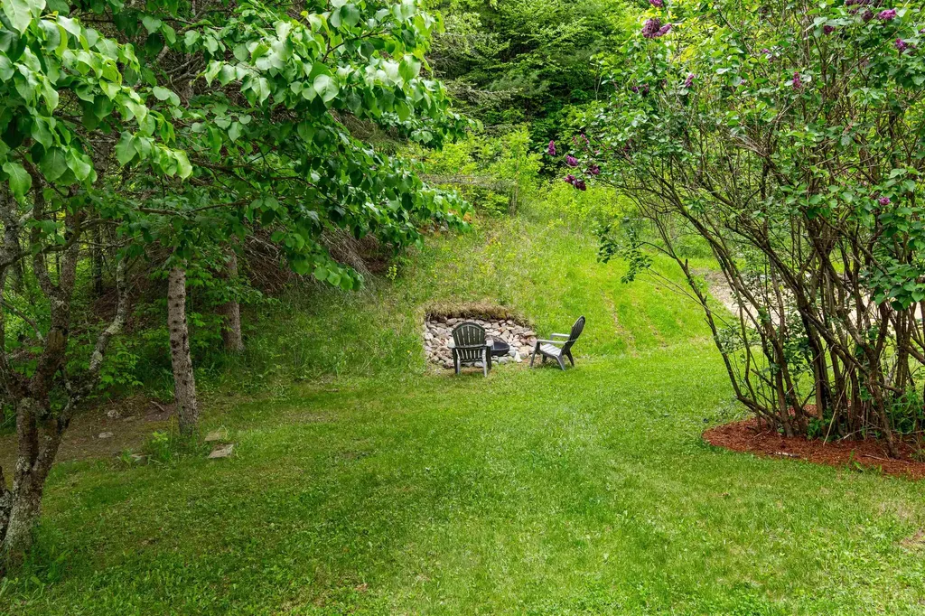 697 East Hill Road Richmond VT 05477