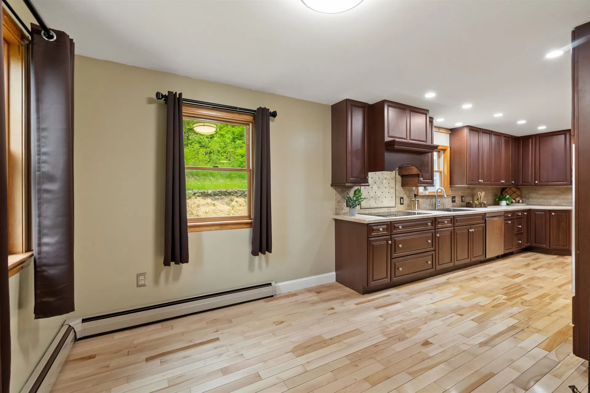 697 East Hill Road Richmond VT 05477
