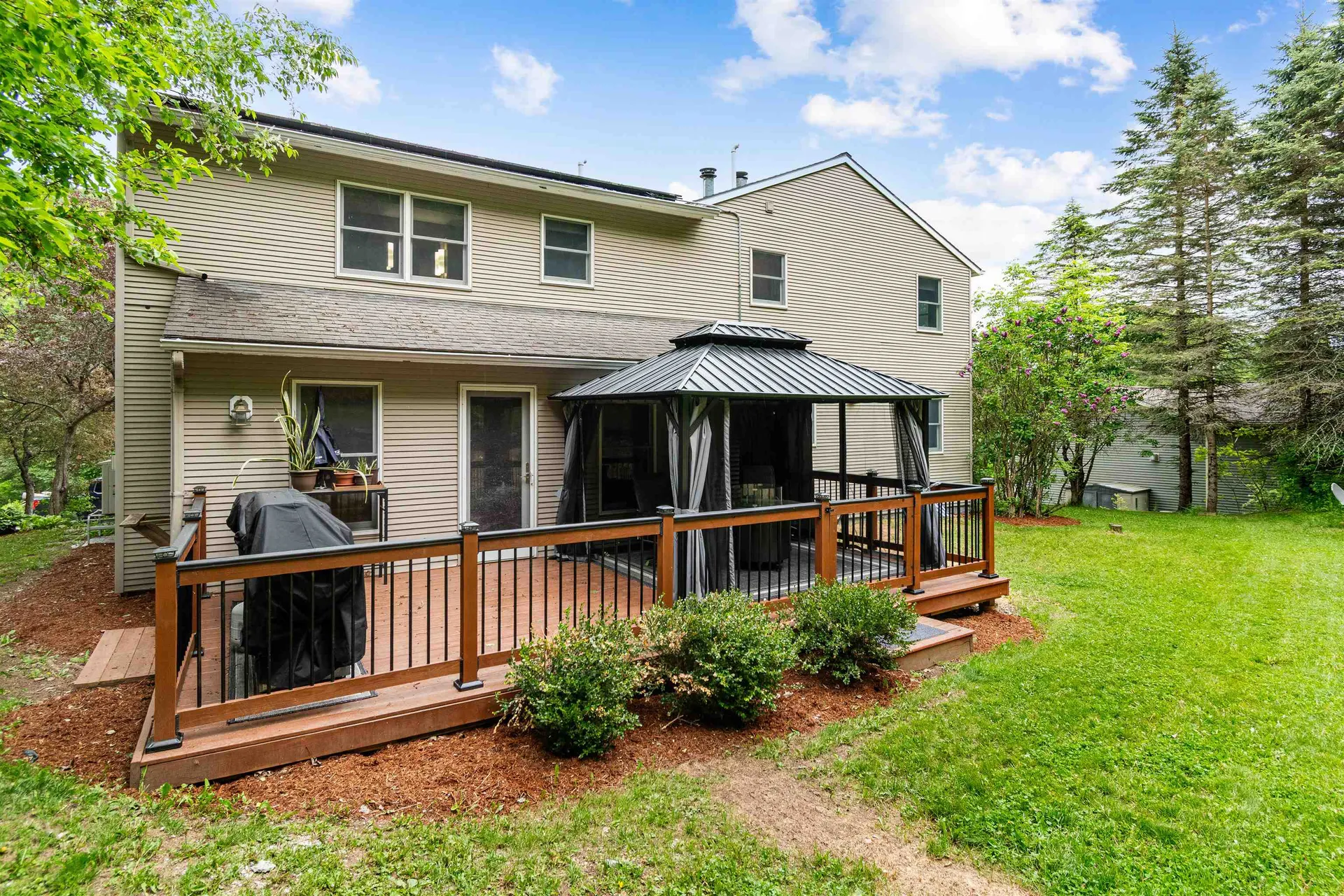 697 East Hill Road Richmond VT 05477