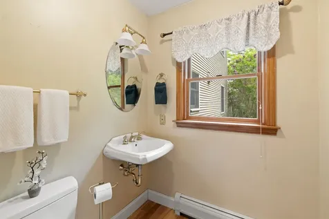 697 East Hill Road Richmond VT 05477