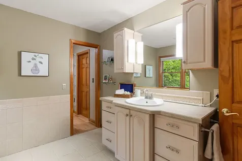 697 East Hill Road Richmond VT 05477