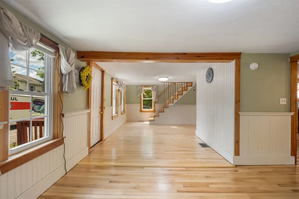 74 Glen Street Farmington NH 03835