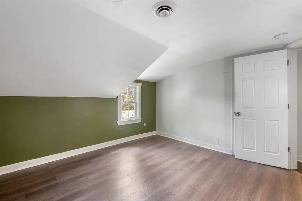 74 Glen Street Farmington NH 03835