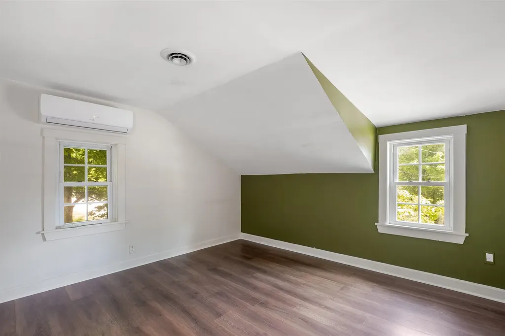 74 Glen Street Farmington NH 03835