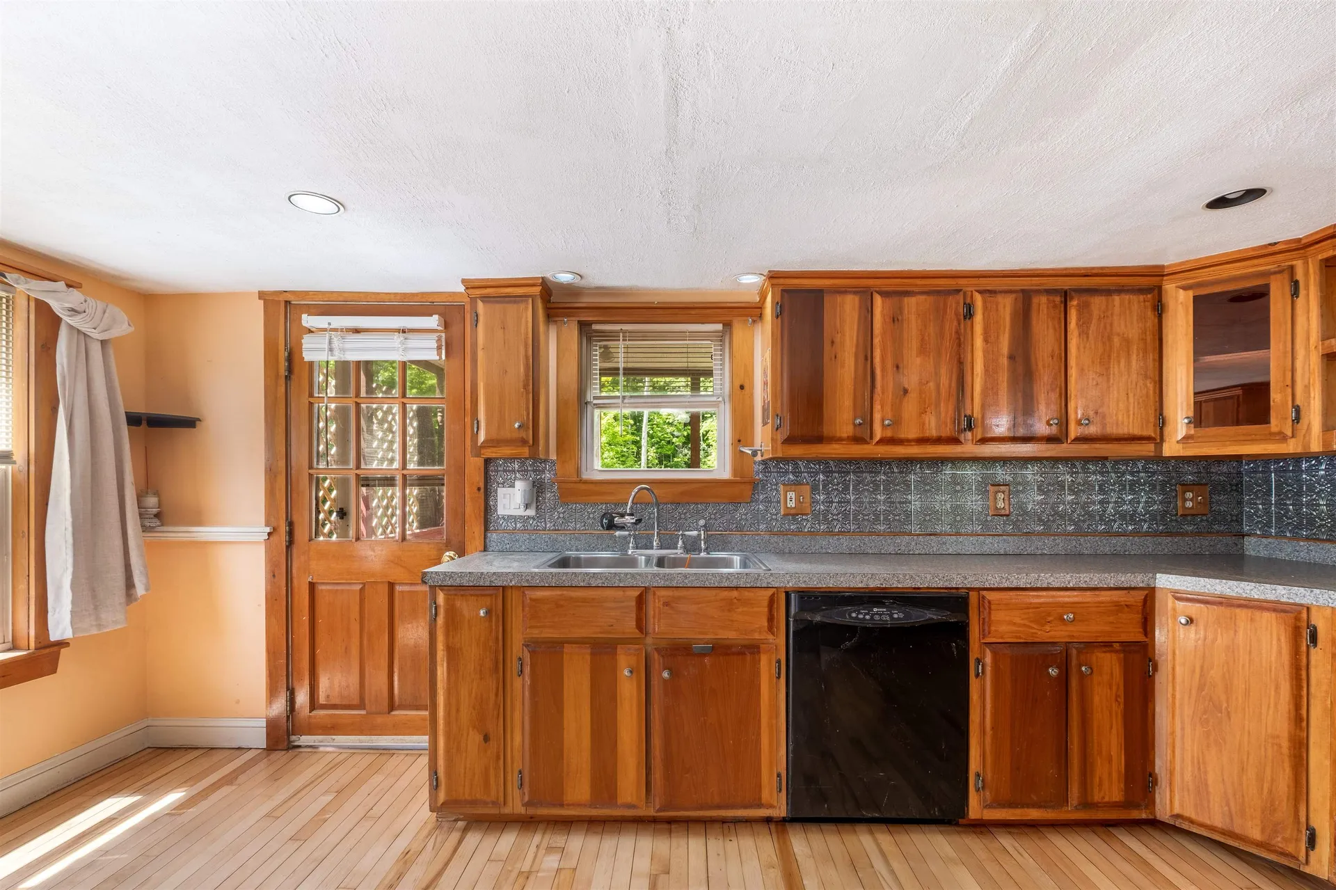 74 Glen Street Farmington NH 03835