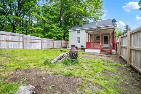 74 Glen Street Farmington NH 03835