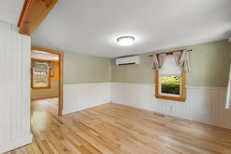 74 Glen Street Farmington NH 03835