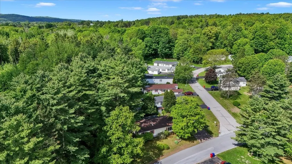 107 Williston Woods Road Williston VT 05495-9584