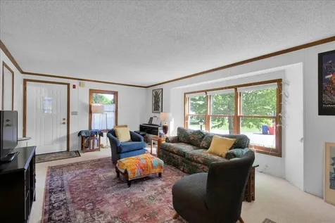 107 Williston Woods Road Williston VT 05495-9584