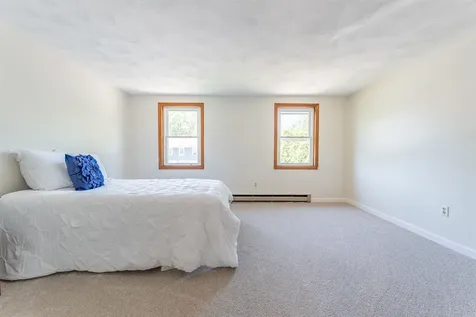 111 Stonegate Lane Derry NH 03038