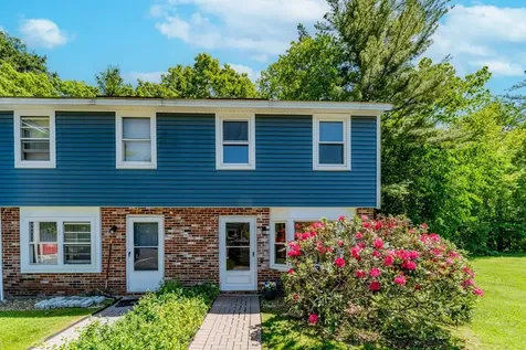 111 Stonegate Lane Derry NH 03038
