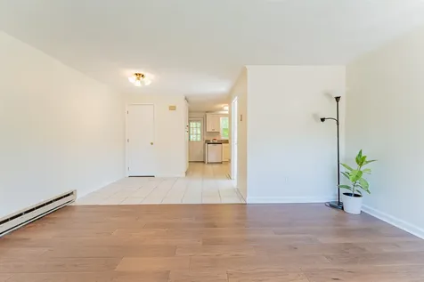 111 Stonegate Lane Derry NH 03038