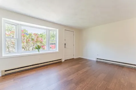 111 Stonegate Lane Derry NH 03038
