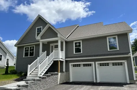 14 Juliana Avenue Nashua NH 03064