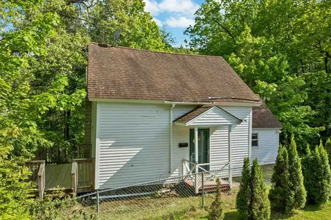 39 Summit Street Franklin NH 03235