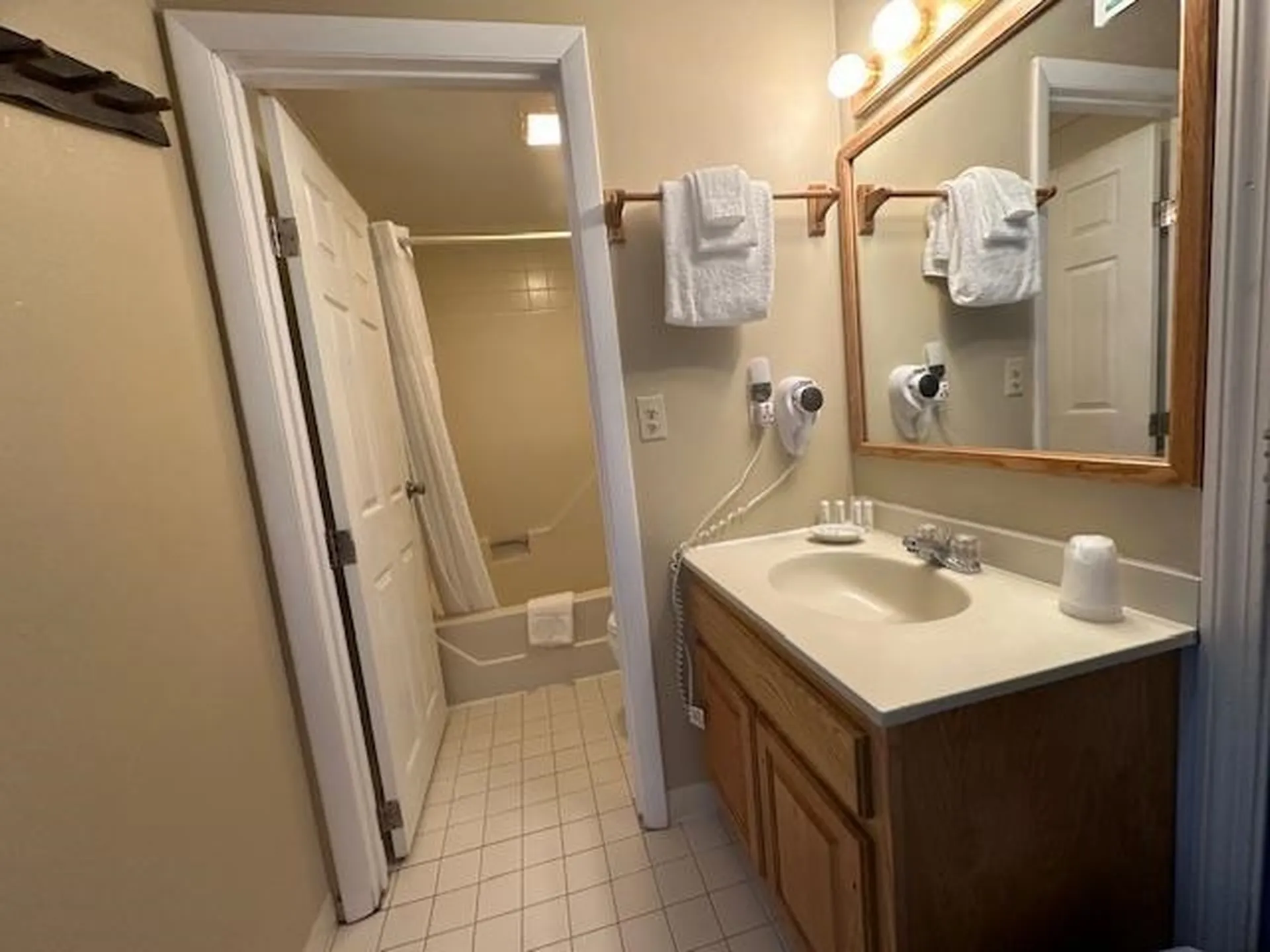 2955 White Mountain Highway Conway NH 03860