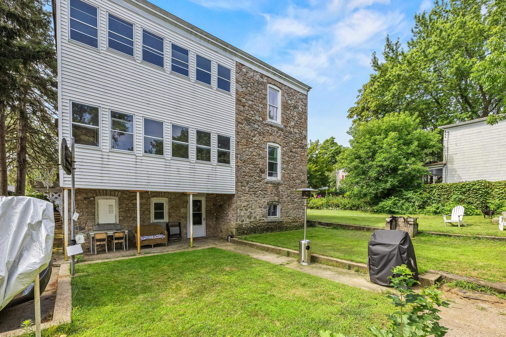 30 Rosedale Avenue Manchester NH 03103