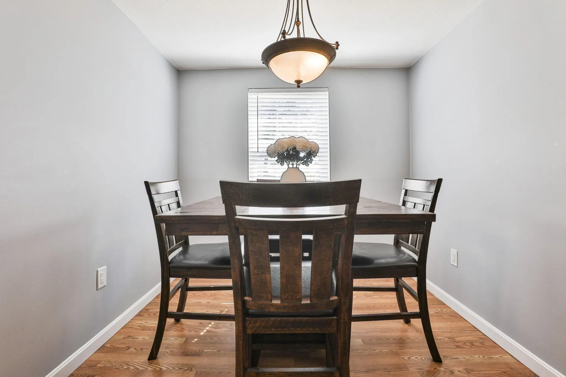 4 Louisburg Square Nashua NH 03060