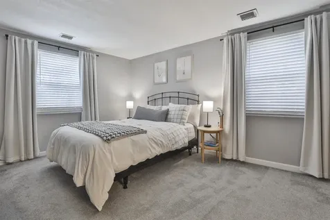 4 Unit 6 Louisburg Square Nashua NH 03060