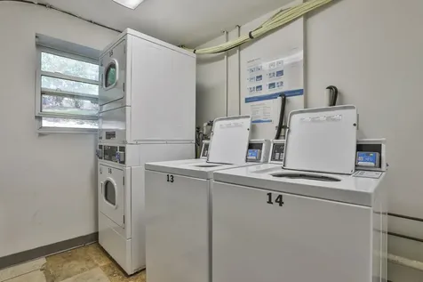 4 Unit 6 Louisburg Square Nashua NH 03060