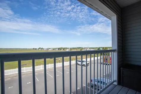 20 Brown Avenue Hampton NH 03842