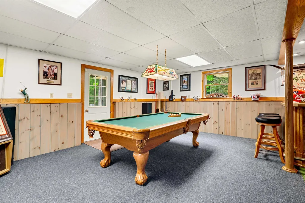 44 Brickyard Drive Litchfield NH 03052