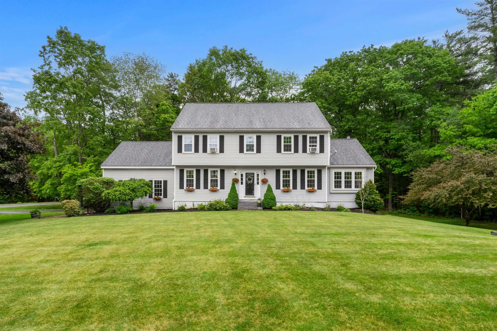 Litchfield NH, 44 Brickyard Drive