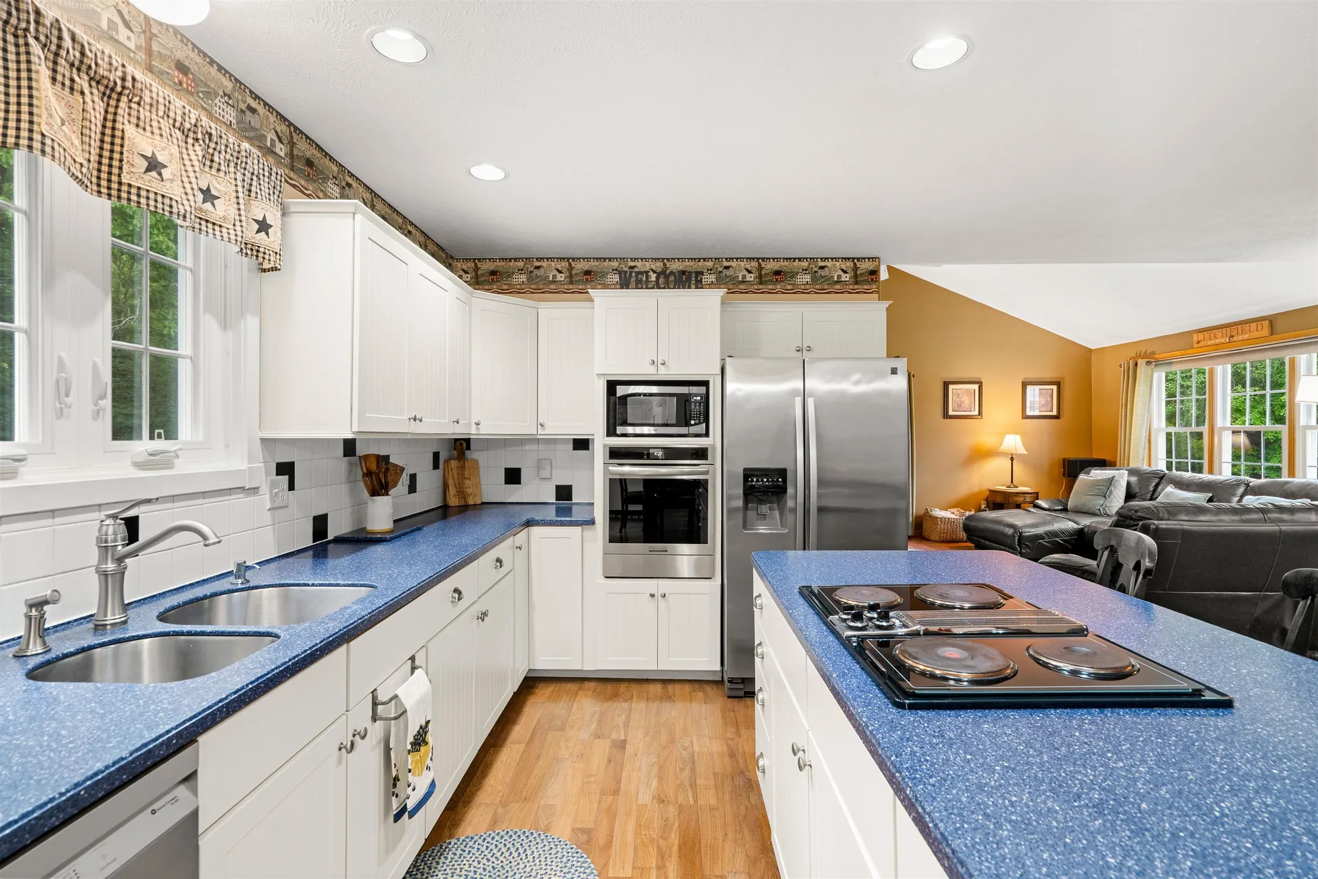 44 Brickyard Drive Litchfield NH 03052