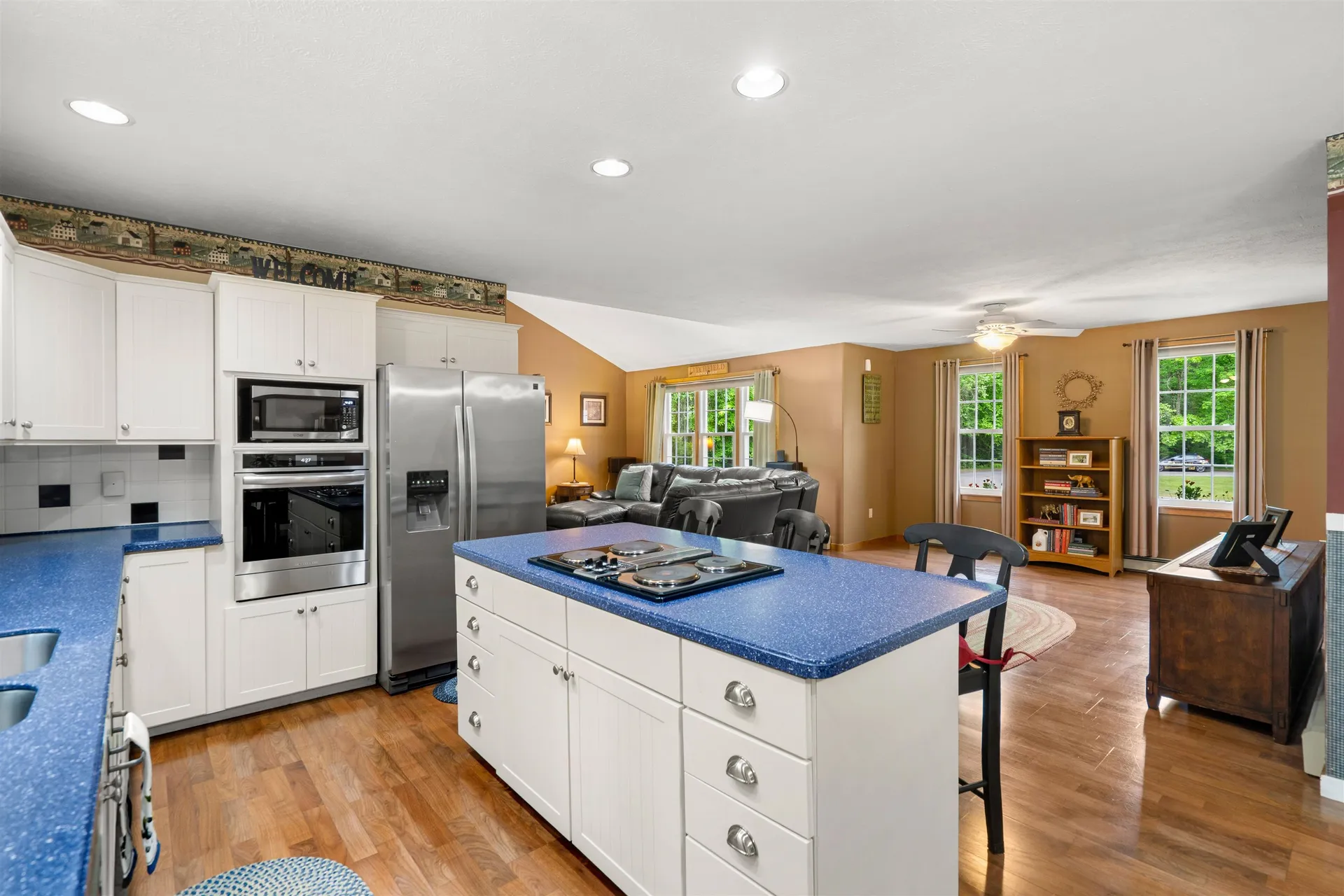 44 Brickyard Drive Litchfield NH 03052