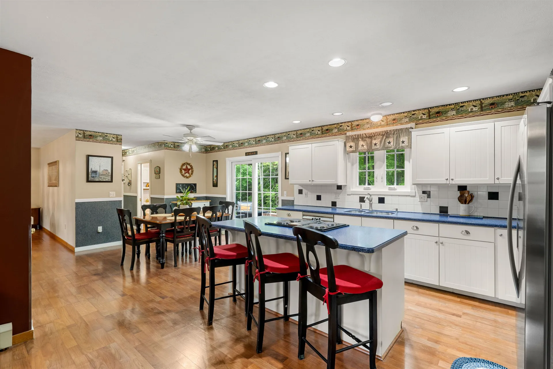 44 Brickyard Drive Litchfield NH 03052
