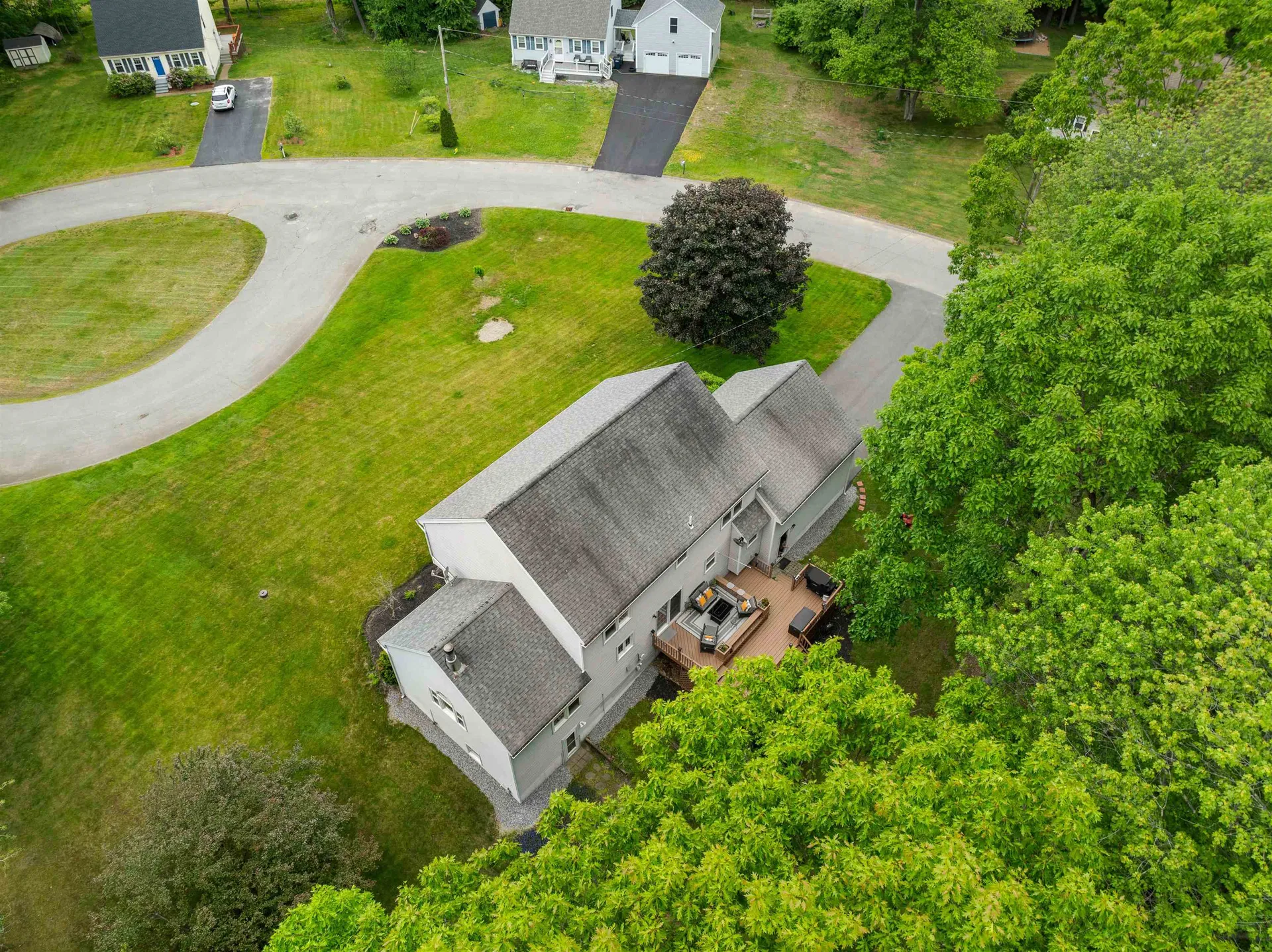 44 Brickyard Drive Litchfield NH 03052