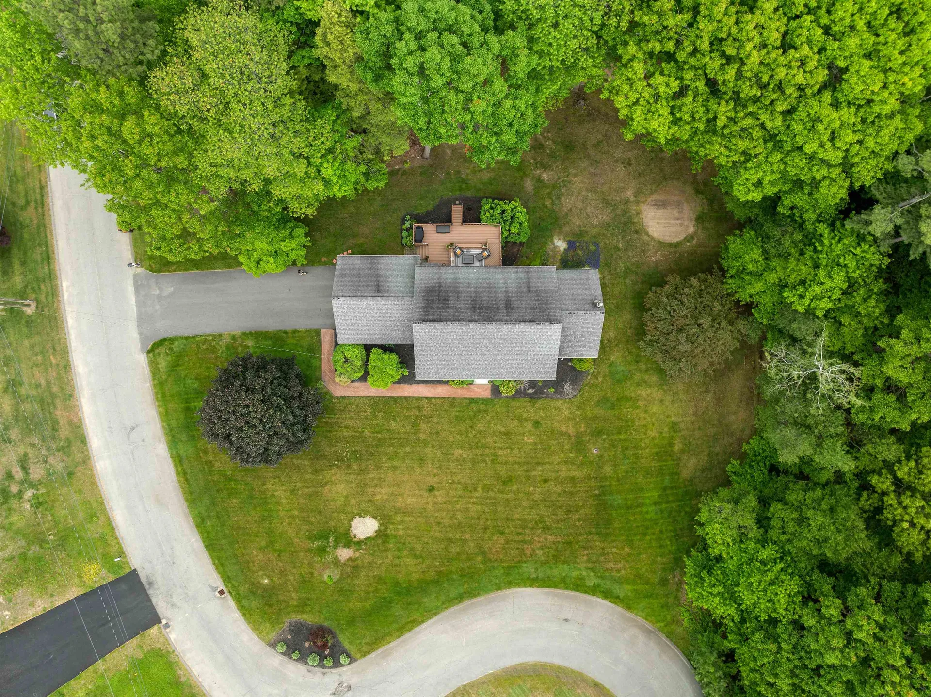 44 Brickyard Drive Litchfield NH 03052