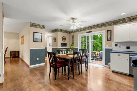44 Brickyard Drive Litchfield NH 03052