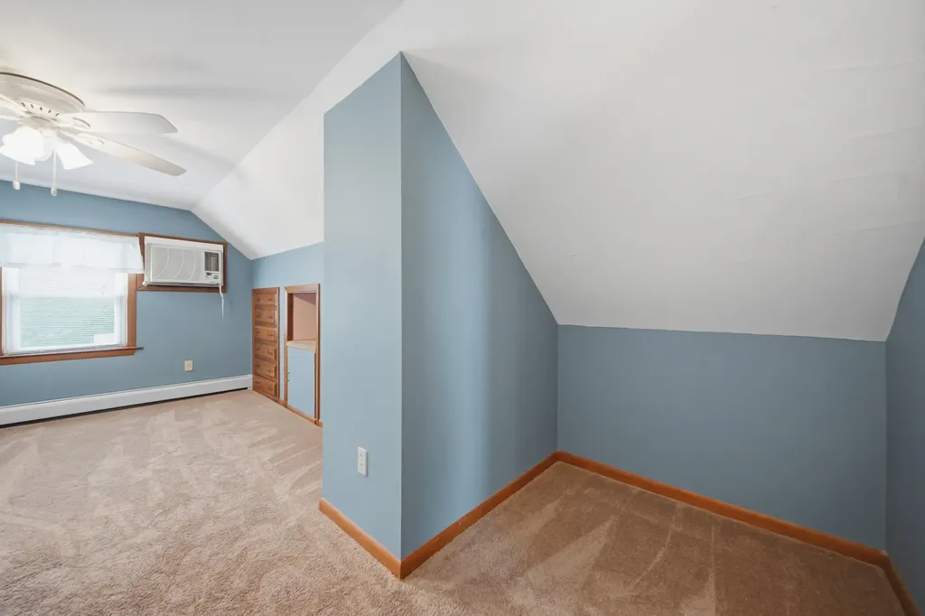 220 Norfolk Street Manchester NH 03103