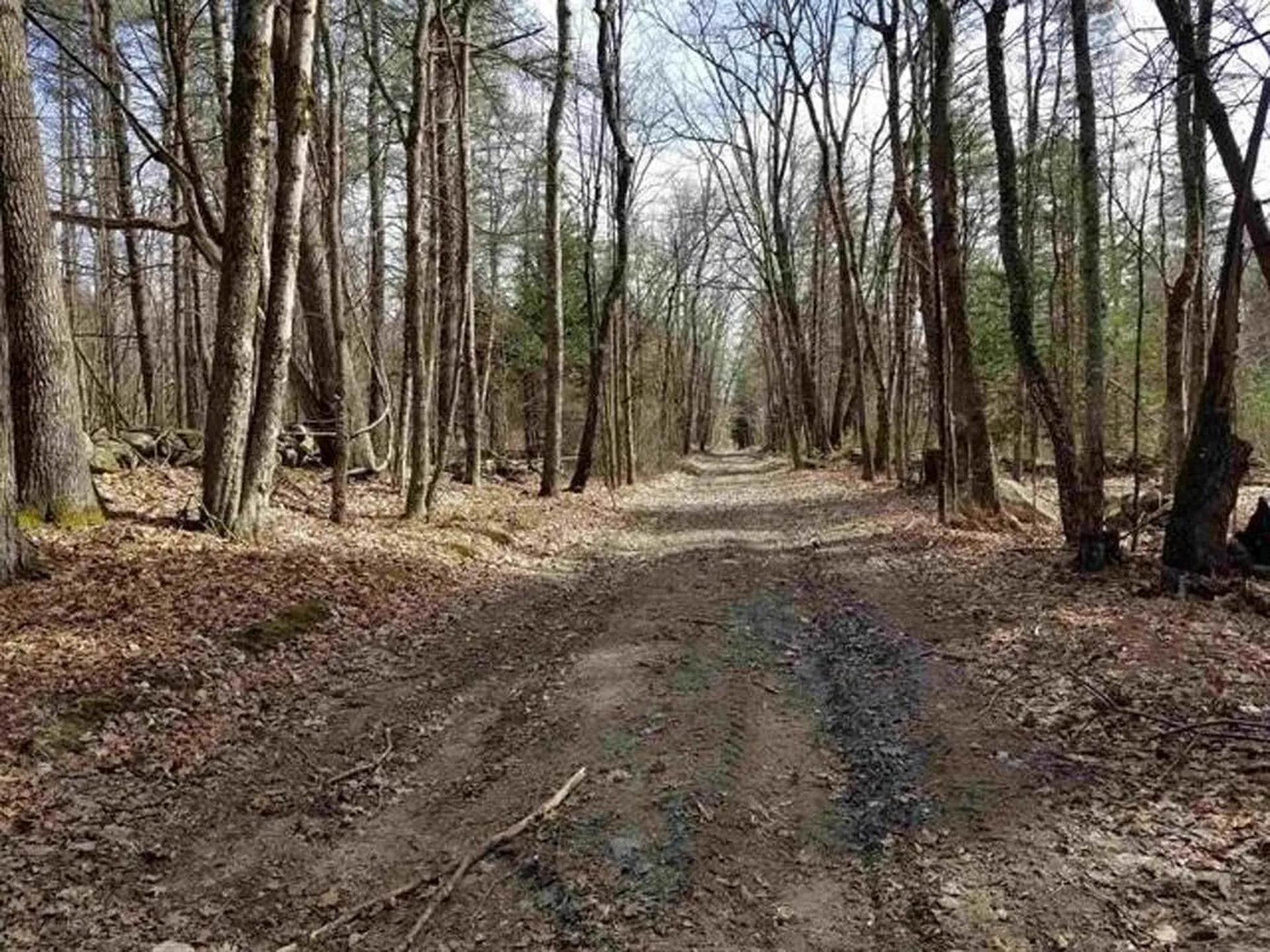 401 Sixth Range Road Pembroke NH 03275