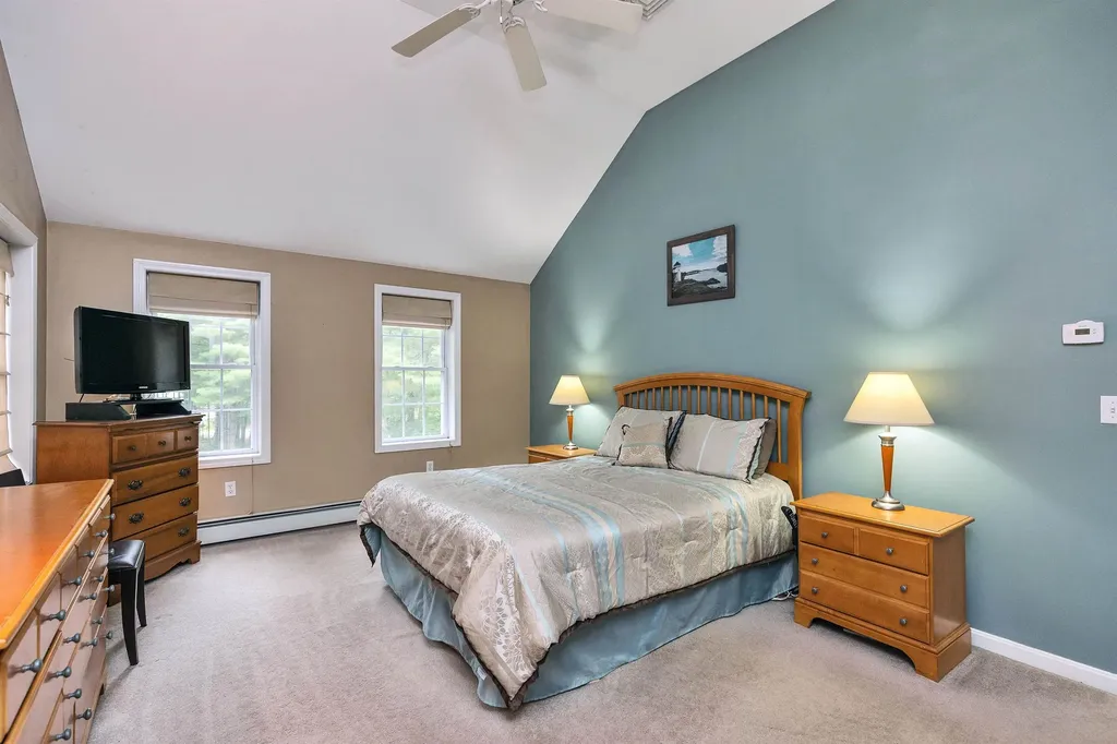 5 Captain Danforth Lane Amherst NH 03031