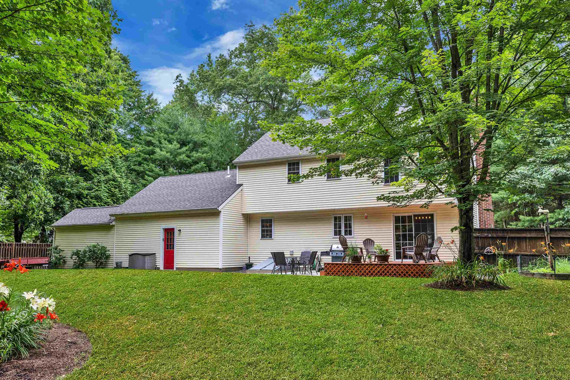 5 Captain Danforth Lane Amherst NH 03031