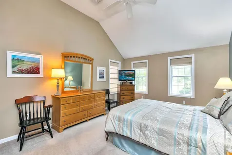5 Captain Danforth Lane Amherst NH 03031