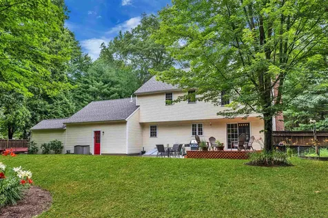 5 Captain Danforth Lane Amherst NH 03031
