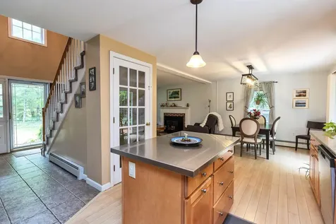 5 Captain Danforth Lane Amherst NH 03031