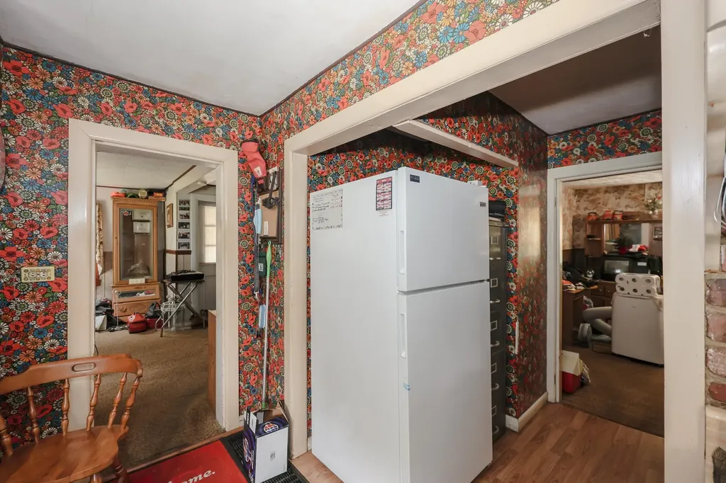 186 Peabody Avenue Manchester NH 03109