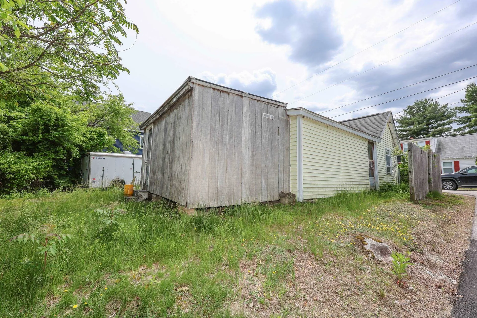 186 Peabody Avenue Manchester NH 03109