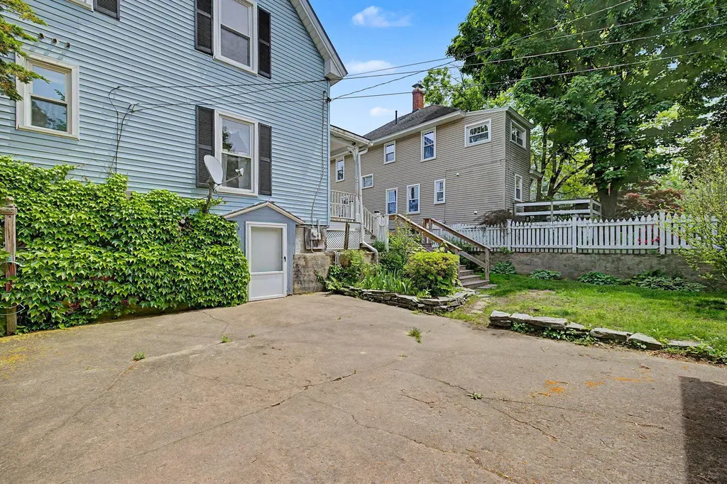 326 Walnut Street Manchester NH 03104