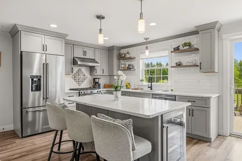 3 Henderson Way Greenland NH 03840